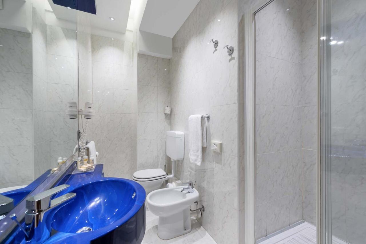 มัสติโน รูมส์ Hotel เวโรนา ภายนอก รูปภาพ
